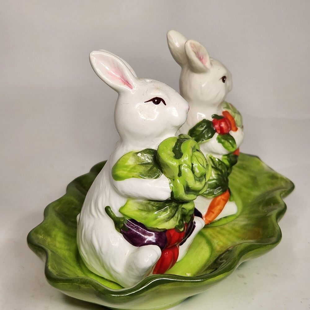Ceramic‎ Easter Bunny Salt Pepper Shakers Butter Tray Set Rabbit Spring Garden - Picture 2 of 4